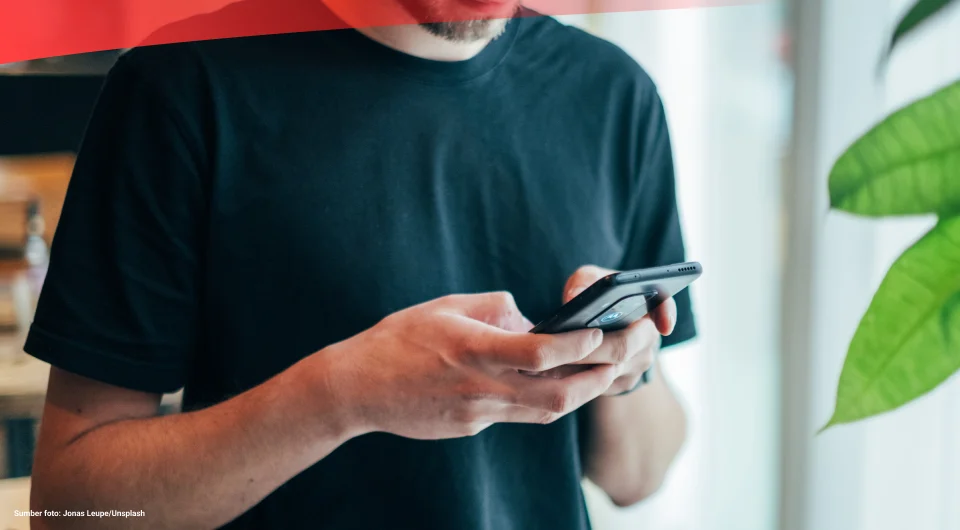 Data Proporsi Penduduk yang Memiliki Telepon Genggam di Indonesia pada 2022